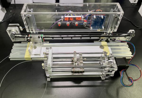 Liquid dispenser for the precise printing of stripes made of protein solution onto nitrocellulose membrane.